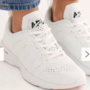 APL Techloom Pro Trainer